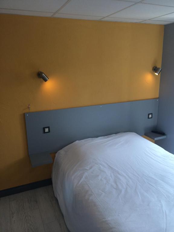 Hotel Le Fecamp Bolbec Room photo